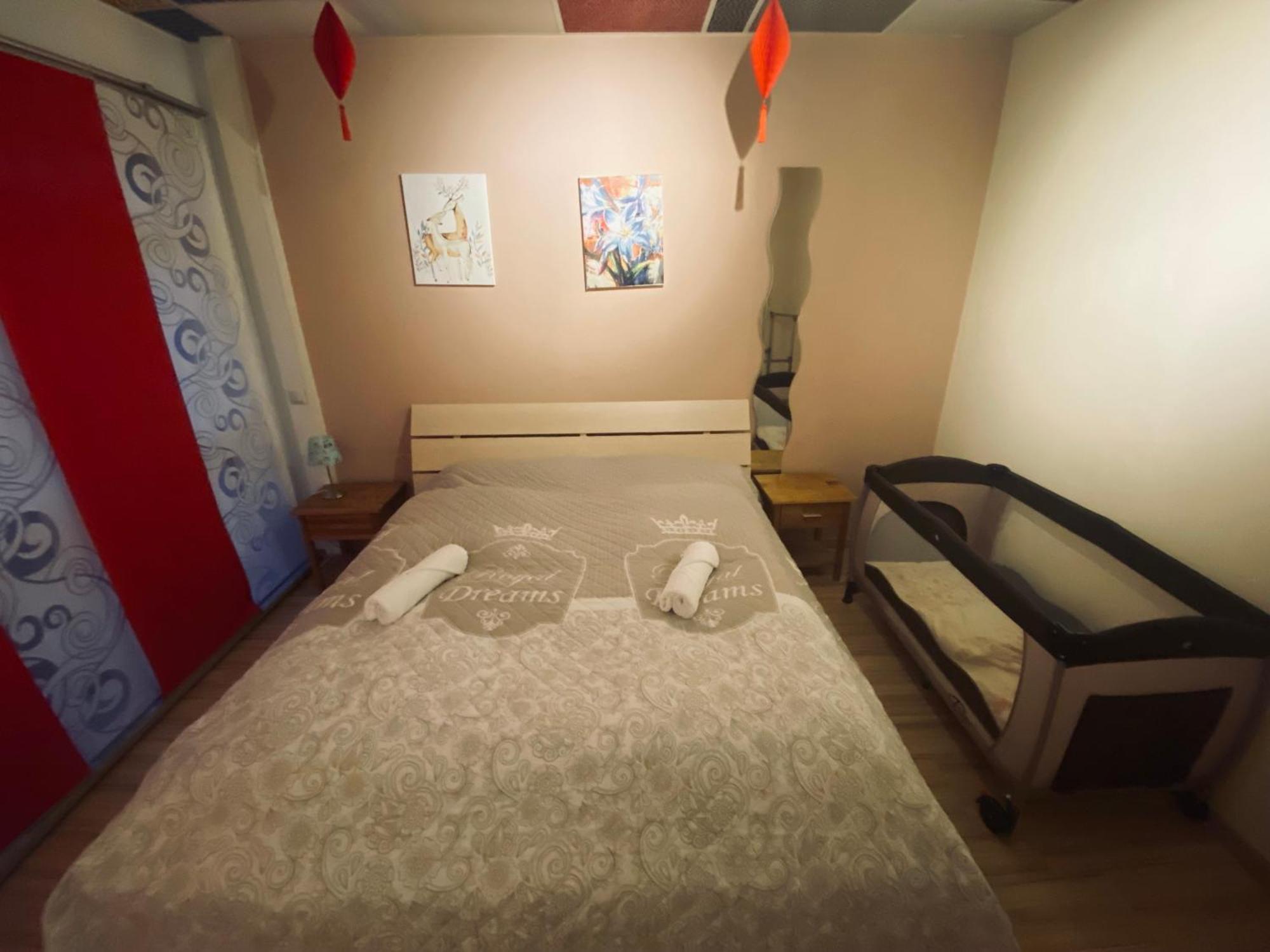 Flat For Up To 4 People In Dresden-Striesenアパートメント エクステリア 写真