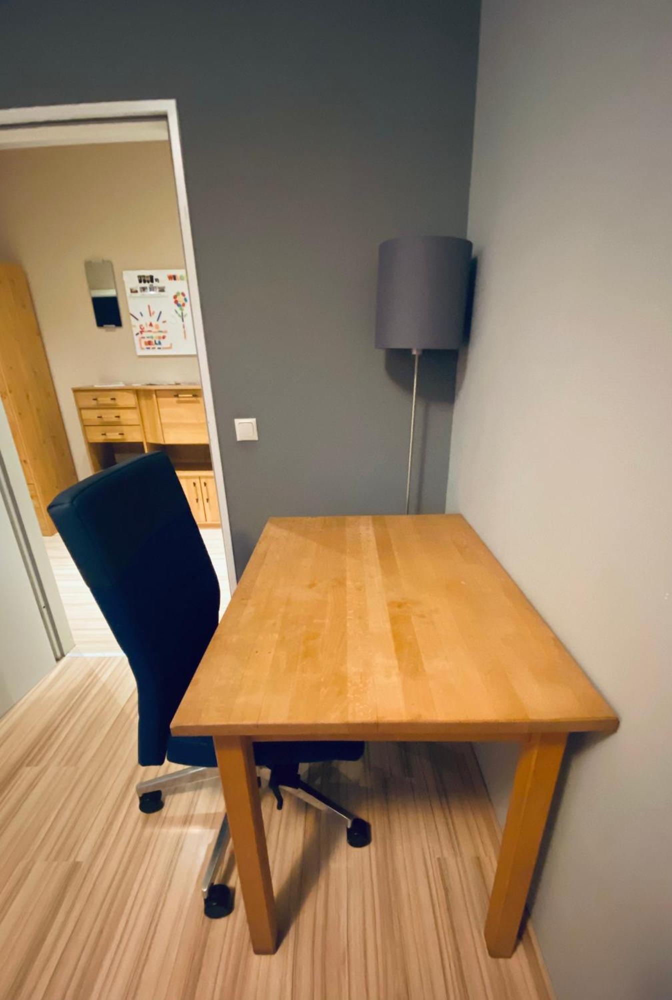 Flat For Up To 4 People In Dresden-Striesenアパートメント エクステリア 写真
