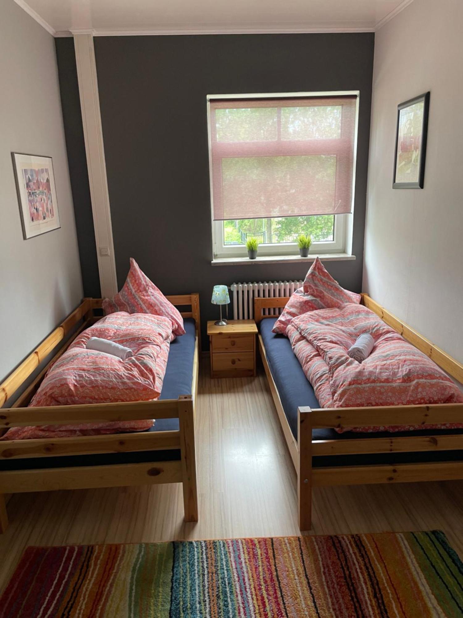 Flat For Up To 4 People In Dresden-Striesenアパートメント エクステリア 写真